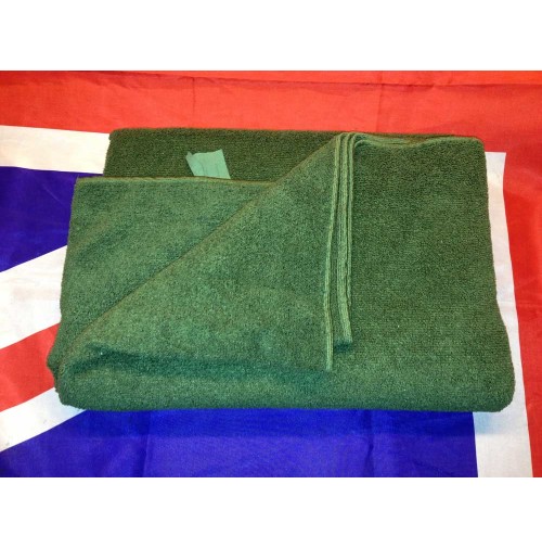 British Army Large Green Micro Fibre / Fleece Towel, Current Issue, Grade A Used